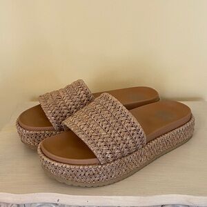 Dolce Vita Tan Woven Platform Sandals